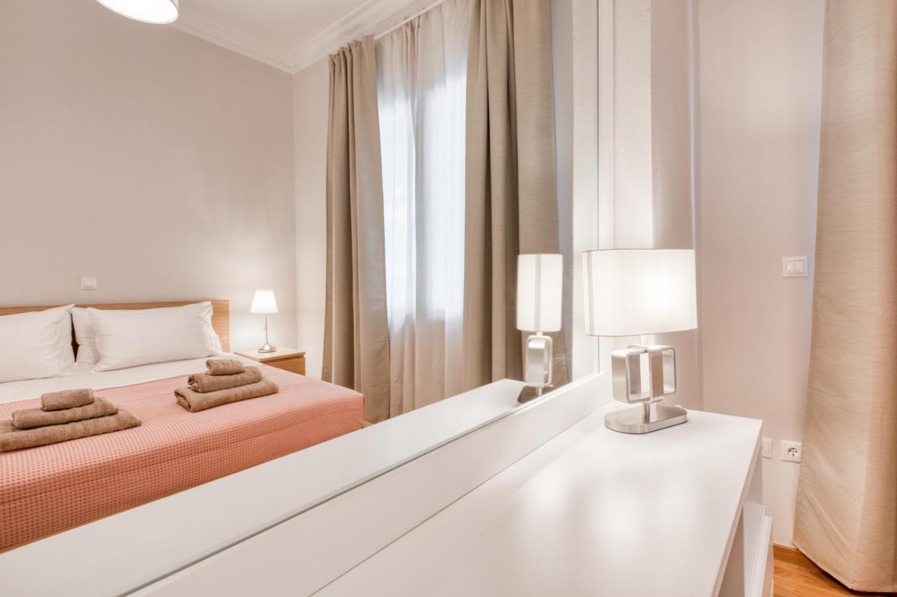 Modern 2-Bedroom Apt, 200M From The Acropolis Athens Exterior photo